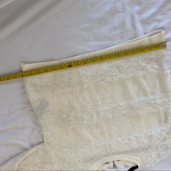 COXO Sweater size large - Picture 5 of 8